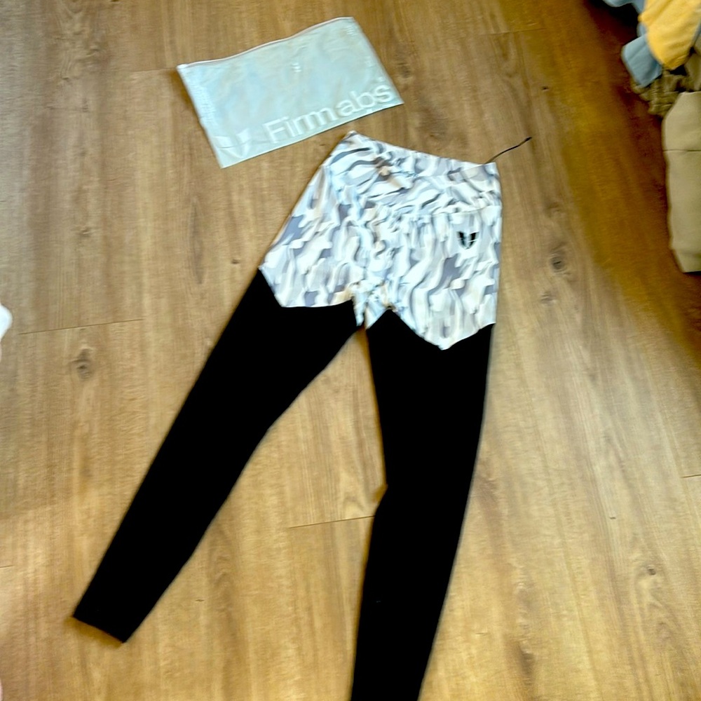 Firm Abs Leggings